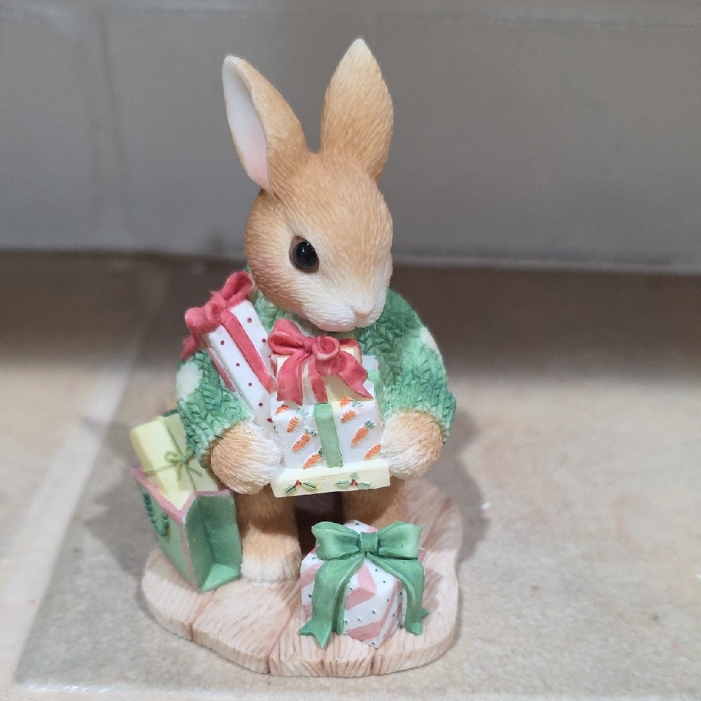 Enesco My Blushing Bunnies Figurine with Gifts - Blessing Some Bunny